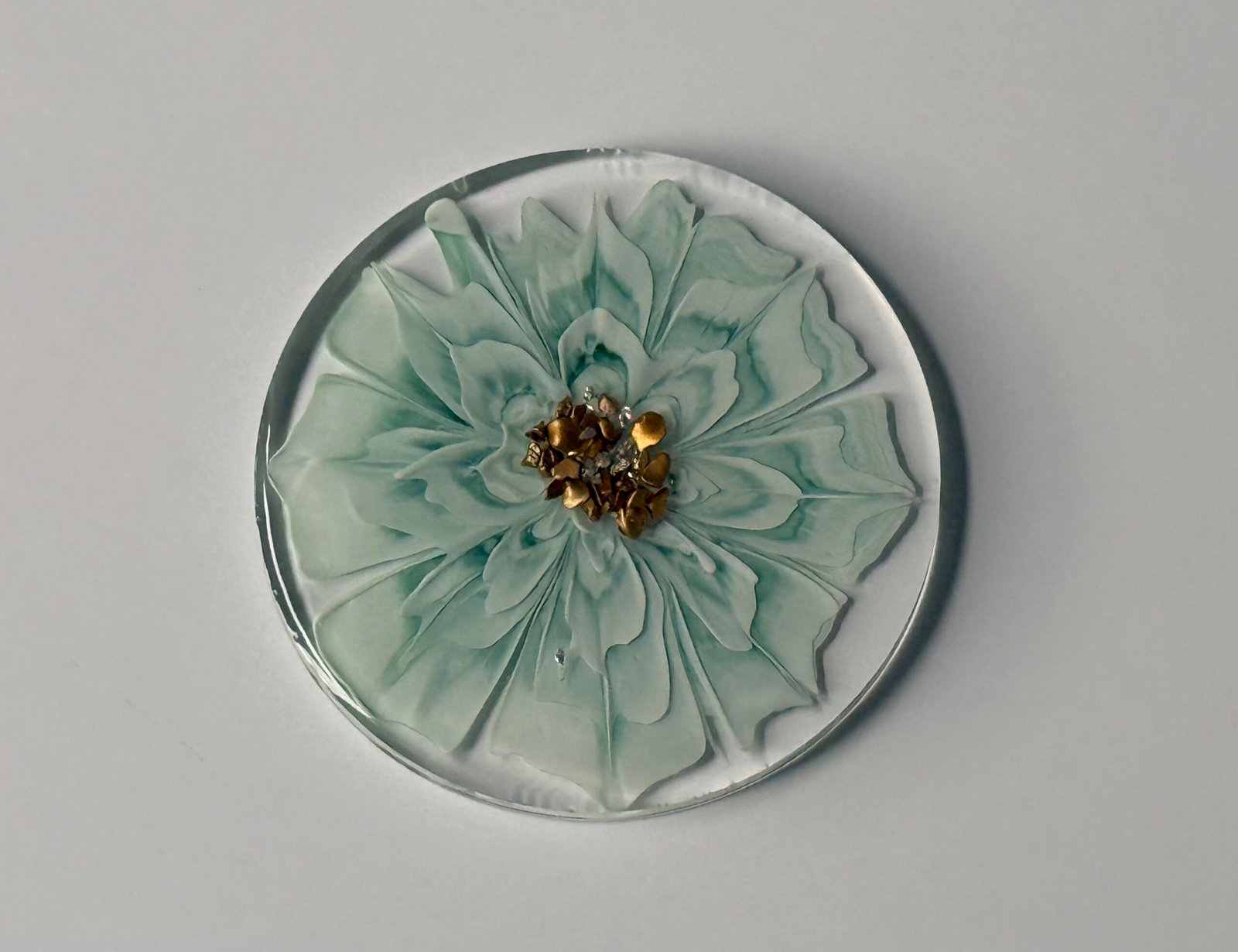 Waterlily Sage resin onderzetter met unieke afwerking